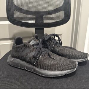 Adidas Black Sneakers for Everyday Comfort